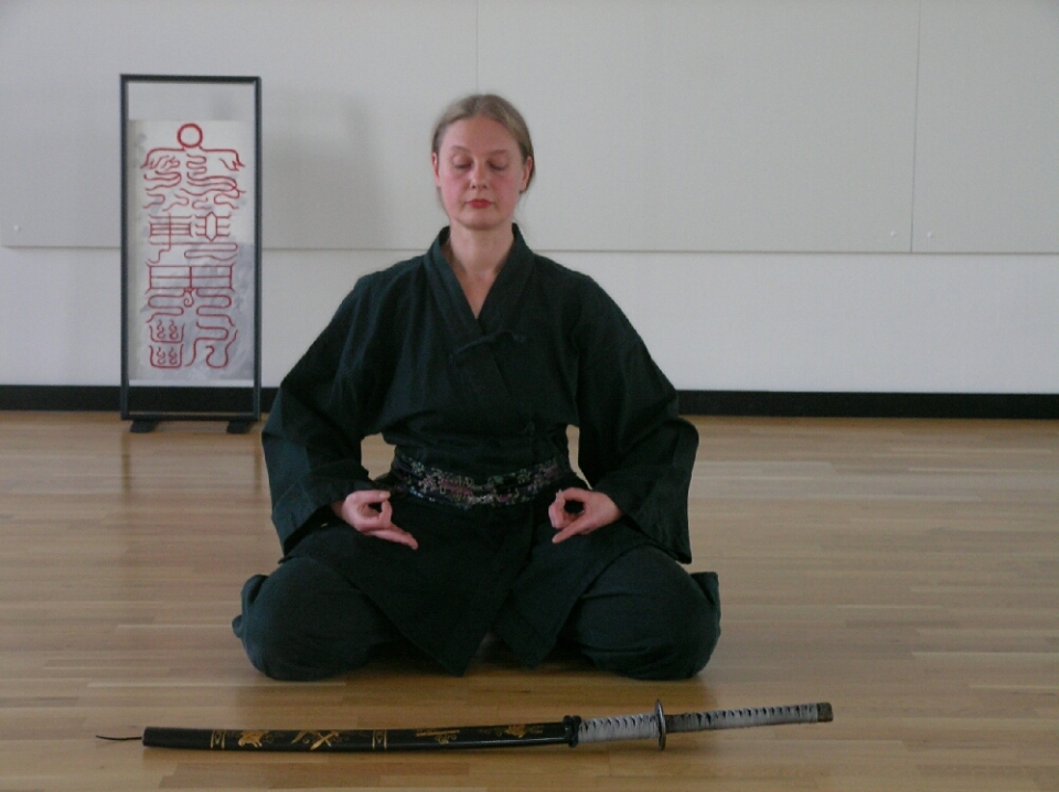 Tao-Chi, seit 1988 - die Schule f�r Tai-Chi und Kung-Fu, Qigong und Meditation in Duisburg Neudorf - unser Traditionell eingerichteter �bungsraum