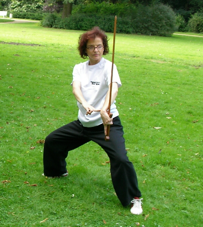 Meditation und Schwertkampfkünste, üben mit dem Tai-Chi Schwert