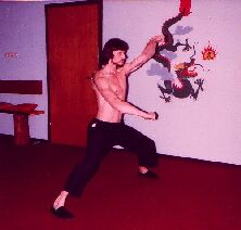 1977, Kursleiter Horst T. Kuhl vom Tao-Chi Duisburg - Aufnahmen zu den 18 Faustmethoden in der Kung-Fu Akademie Dr. Yao