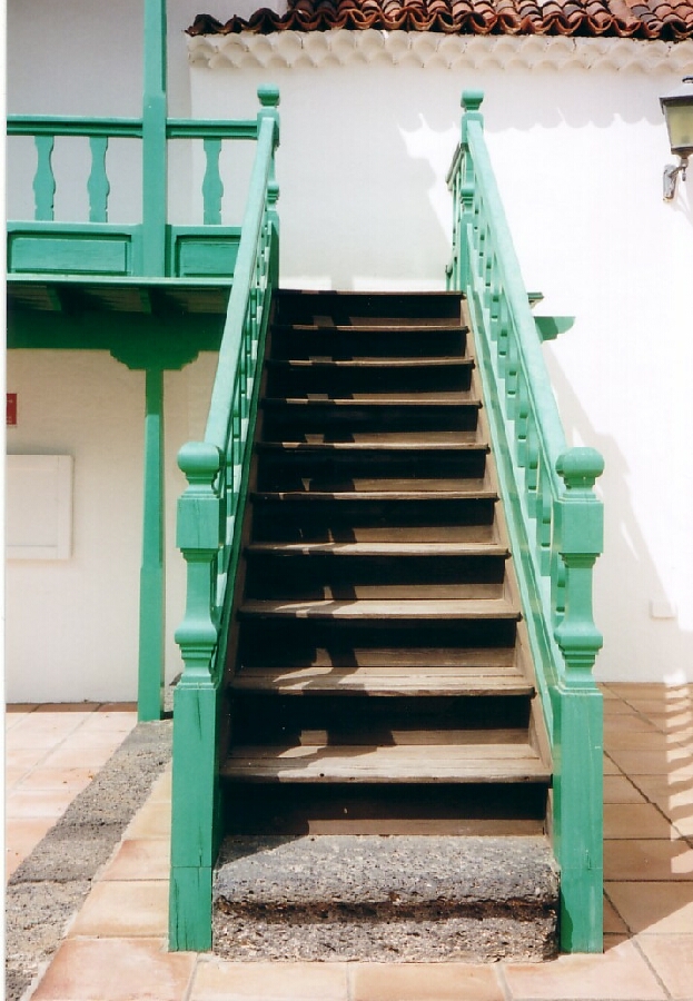 Yaiza, die Treppe. relax Your mind. Meditation, der Urlaub fr den Geist ... aus unserem Bilderalbum, ... unterwegs im Sdlichen Bltenland ...